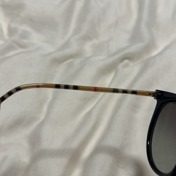 Burberry BE4316 Willow - Picture 6 of 7